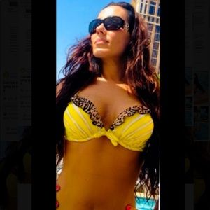 Victoria’s secrets bikini